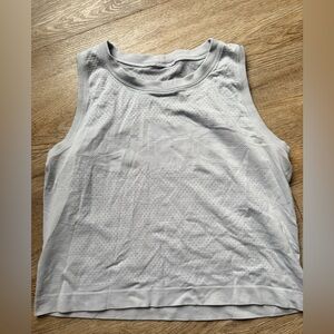 Lululemon work out tank